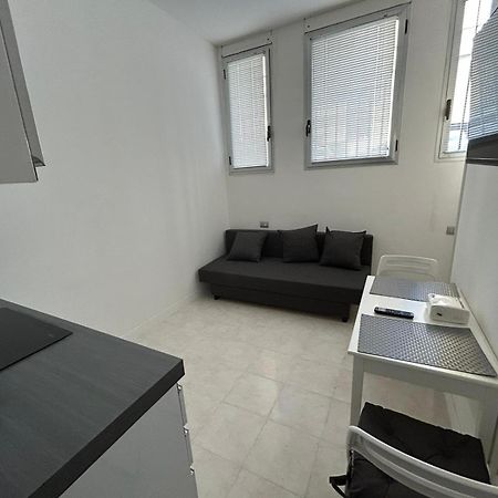Elegant Studio Milano Esterno foto