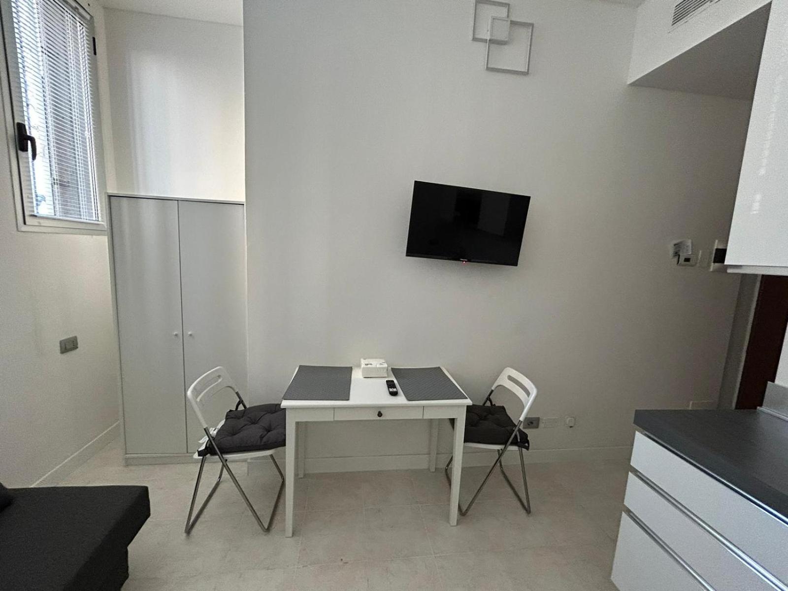 Elegant Studio Milano Esterno foto