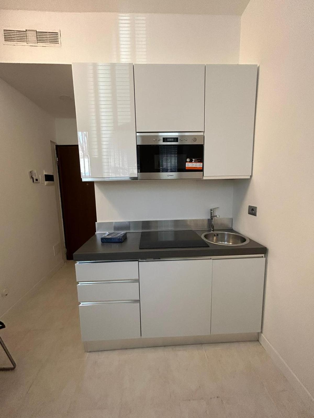Elegant Studio Milano Esterno foto